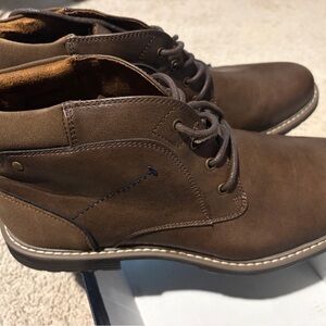 Men's Brown Lace-Up Chukka Boots - Durable Everyday Style